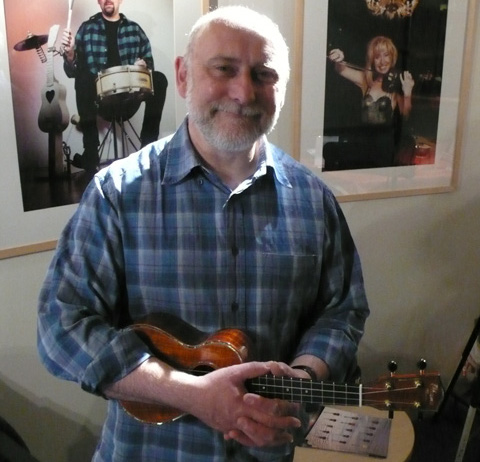 Ken Middleton pour Ohana Ukuleles